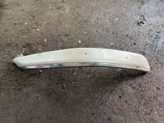 bontott VW TOURAN Jobb első Lökhárító Díszléc