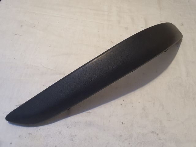 bontott VW TOURAN Jobb első Lökhárító Díszléc