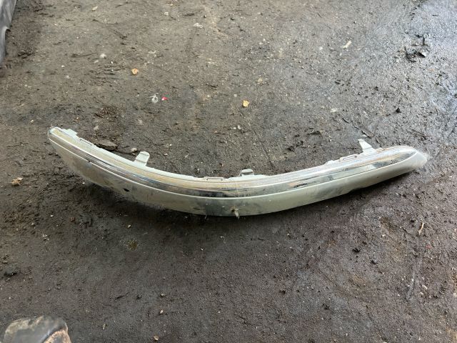 bontott VW TOURAN Jobb első Lökhárító Díszléc