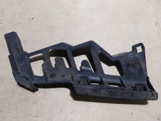 bontott VW TOURAN Jobb első Lökhárító Tartó (Műanyag)