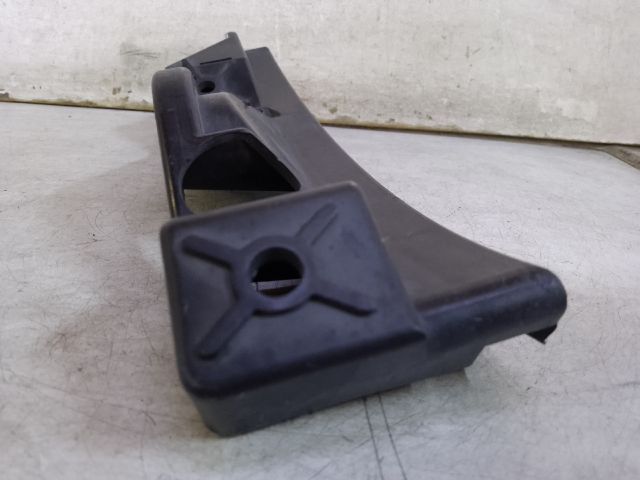 bontott VW TOURAN Jobb első Oldal Lökhárító Tartó (Műanyag)