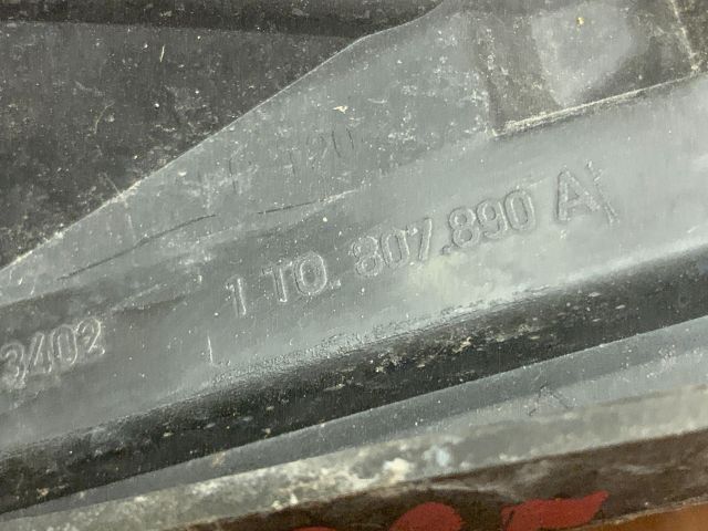 bontott VW TOURAN Jobb első Oldal Lökhárító Tartó (Műanyag)