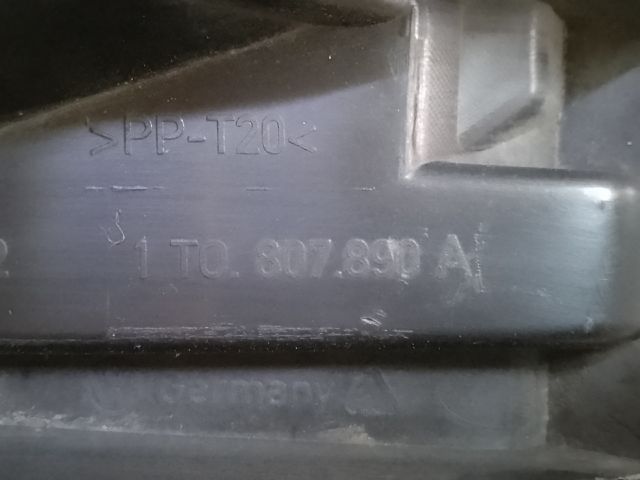 bontott VW TOURAN Jobb első Oldal Lökhárító Tartó (Műanyag)