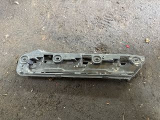 bontott VW TOURAN Jobb első Oldal Lökhárító Tartó (Műanyag)