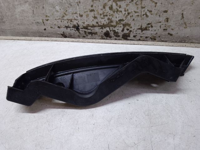 bontott VW TOURAN Jobb első Oldal Lökhárító Tartó (Műanyag)