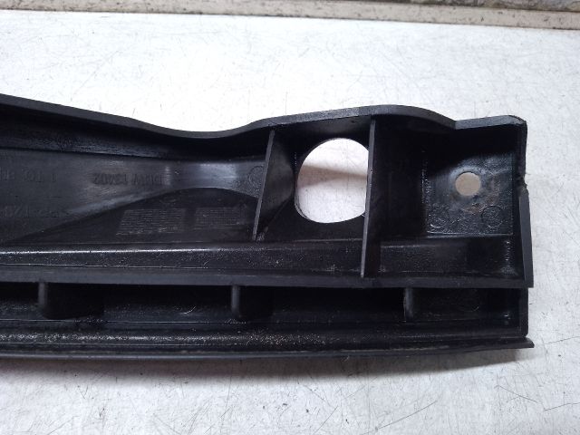 bontott VW TOURAN Jobb első Oldal Lökhárító Tartó (Műanyag)