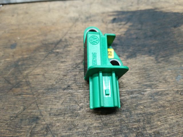 bontott VW TOURAN Jobb első Oldal Ütközés Érzékelő