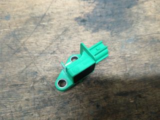 bontott VW TOURAN Jobb első Oldal Ütközés Érzékelő