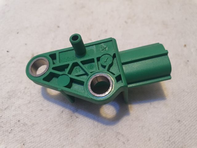 bontott VW TOURAN Jobb első Oldal Ütközés Érzékelő