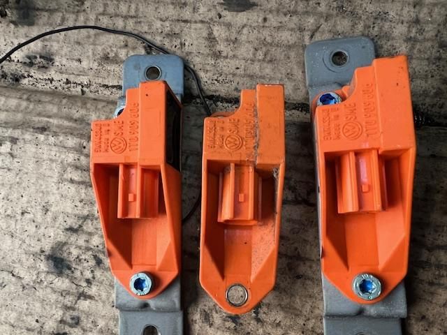 bontott VW TOURAN Jobb első Oldal Ütközés Érzékelő