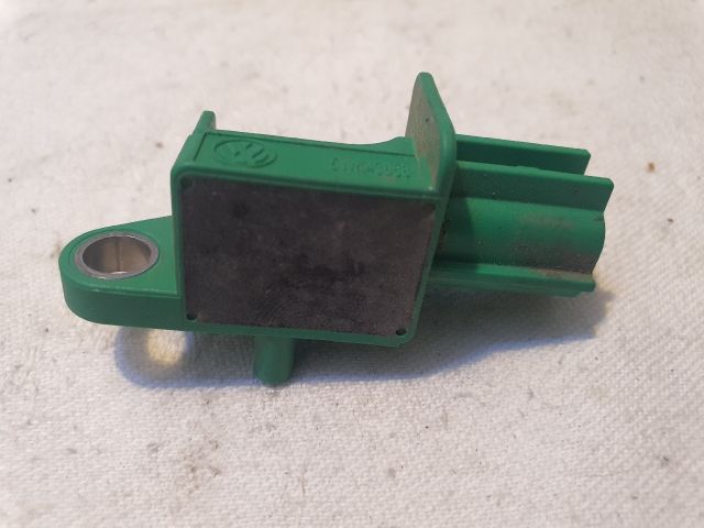 bontott VW TOURAN Jobb első Oldal Ütközés Érzékelő