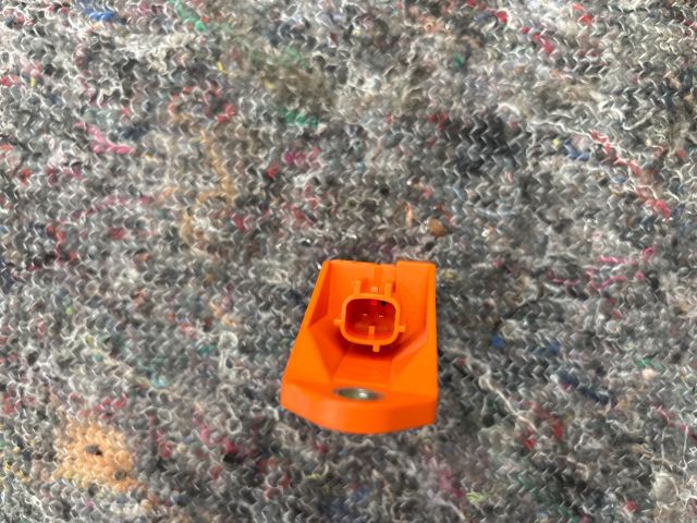 bontott VW TOURAN Jobb első Oldal Ütközés Érzékelő