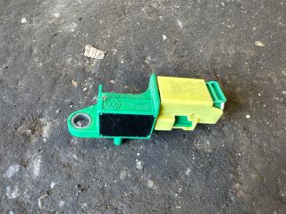 bontott VW TOURAN Jobb első Oldal Ütközés Érzékelő
