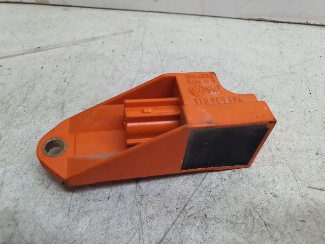 bontott VW TOURAN Jobb első Oldal Ütközés Érzékelő