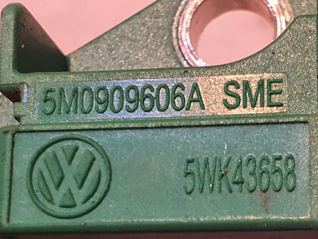 bontott VW TOURAN Jobb első Oldal Ütközés Érzékelő