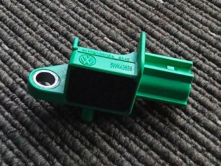 bontott VW TOURAN Jobb első Oldal Ütközés Érzékelő