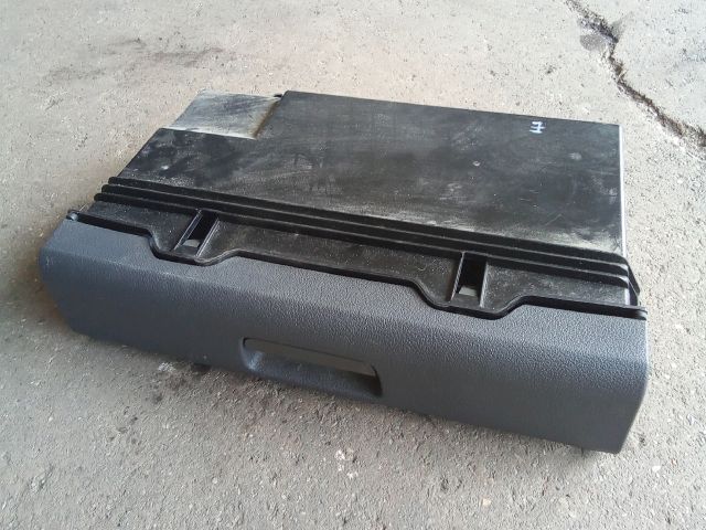 bontott VW TOURAN Jobb első Tároló Rekesz