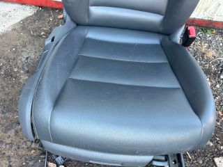 bontott VW TOURAN Jobb első Ülés