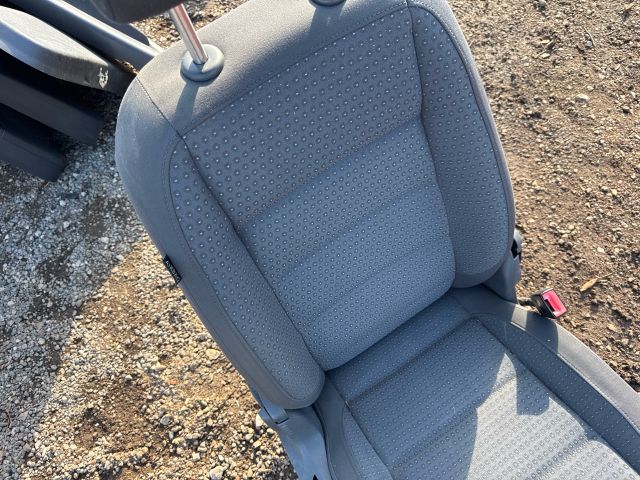 bontott VW TOURAN Jobb első Ülés