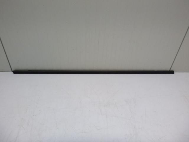 bontott VW TOURAN Jobb első Vízlehúzó Gumicsík