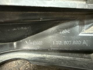 bontott VW TOURAN Jobb Fényszóró Tartó