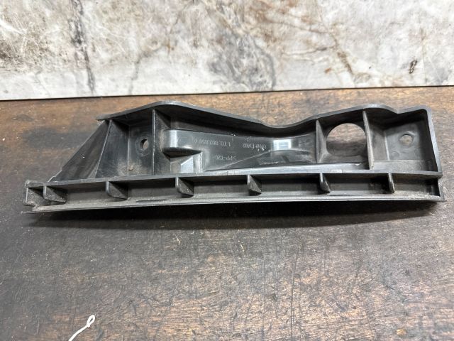 bontott VW TOURAN Jobb Fényszóró Tartó