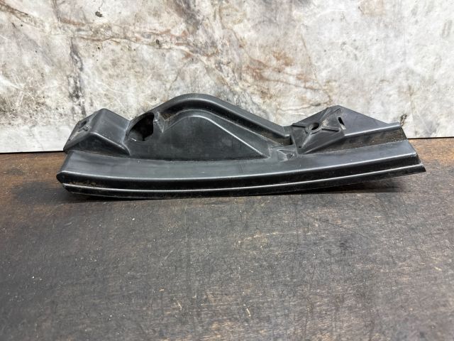 bontott VW TOURAN Jobb Fényszóró Tartó