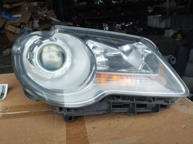 bontott VW TOURAN Jobb Fényszóró