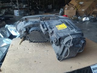 bontott VW TOURAN Jobb Fényszóró