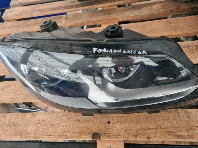 bontott VW TOURAN Jobb Fényszóró