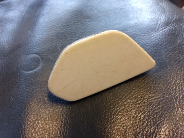 bontott VW TOURAN Jobb Fényszórómosó Fedél