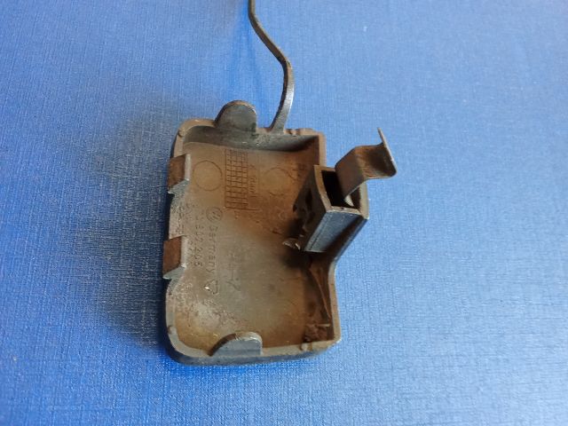 bontott VW TOURAN Jobb Fényszórómosó Fedél