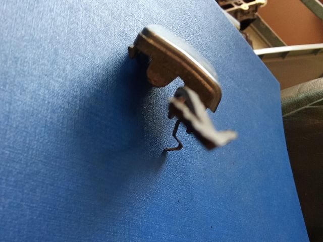 bontott VW TOURAN Jobb Fényszórómosó Fedél