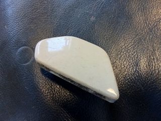 bontott VW TOURAN Jobb Fényszórómosó Fedél