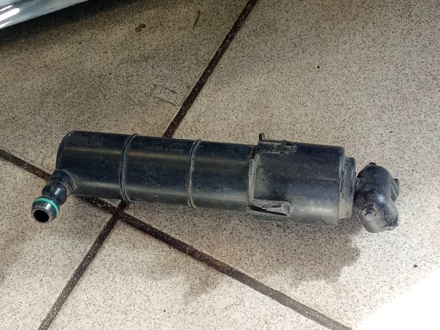 bontott VW TOURAN Jobb Fényszórómosó Fúvóka