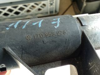 bontott VW TOURAN Jobb Fényszórómosó Fúvóka