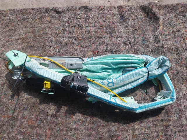 bontott VW TOURAN Jobb Függönylégzsák és Oldallégzsák