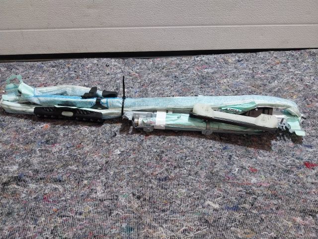 bontott VW TOURAN Jobb Függönylégzsák és Oldallégzsák