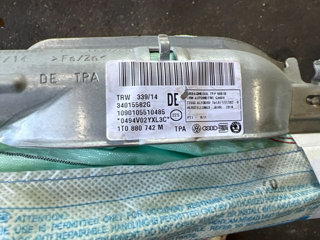 bontott VW TOURAN Jobb Függönylégzsák és Oldallégzsák