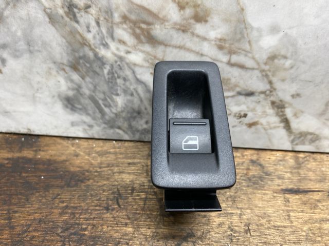bontott VW TOURAN Jobb hátsó Ablakemelő Kapcsoló