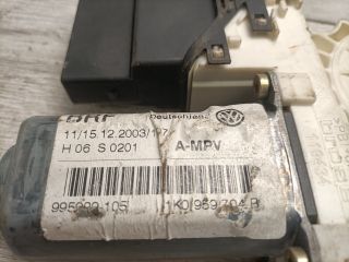 bontott VW TOURAN Jobb hátsó Ablakemelő Motor