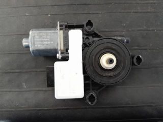 bontott VW TOURAN Jobb hátsó Ablakemelő Motor