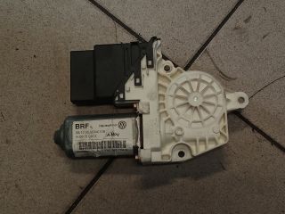 bontott VW TOURAN Jobb hátsó Ablakemelő Motor