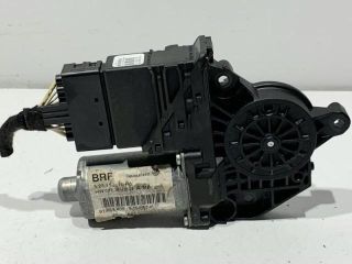 bontott VW TOURAN Jobb hátsó Ablakemelő Motor