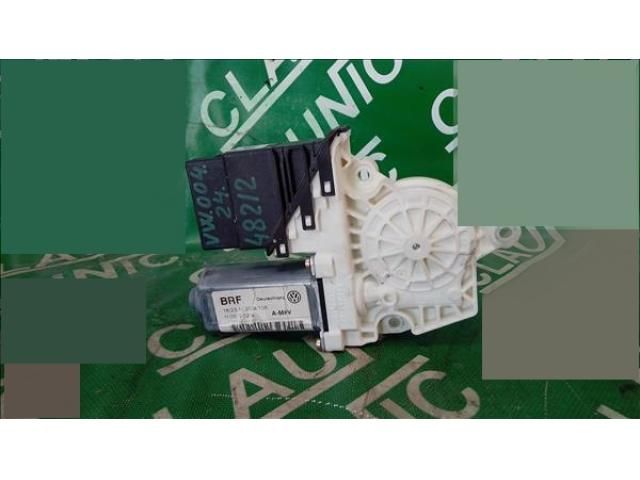 bontott VW TOURAN Jobb hátsó Ablakemelő Motor