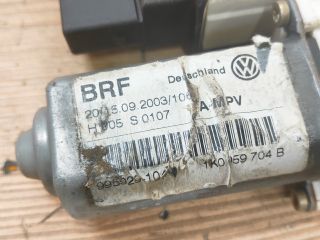 bontott VW TOURAN Jobb hátsó Ablakemelő Motor