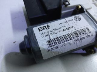 bontott VW TOURAN Jobb hátsó Ablakemelő Motor