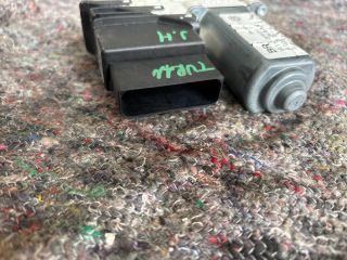 bontott VW TOURAN Jobb hátsó Ablakemelő Motor