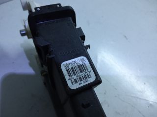 bontott VW TOURAN Jobb hátsó Ablakemelő Motor