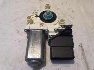 bontott VW TOURAN Jobb hátsó Ablakemelő Motor